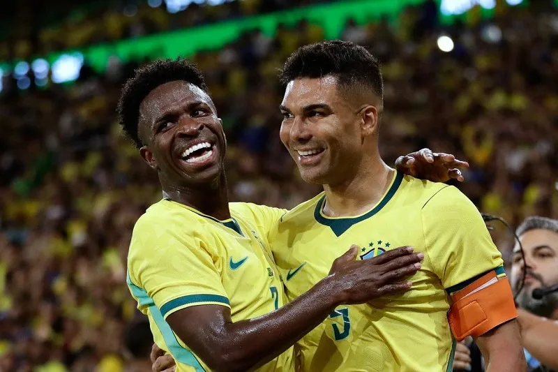 ao doi tuyen brazil